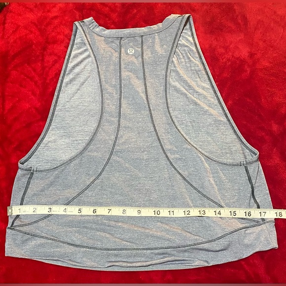 Size 8 Lululemon Gray Tank. Excellent Condition! Measurements in pics! ⭐️🔥⭐️ - Picture 4 of 9